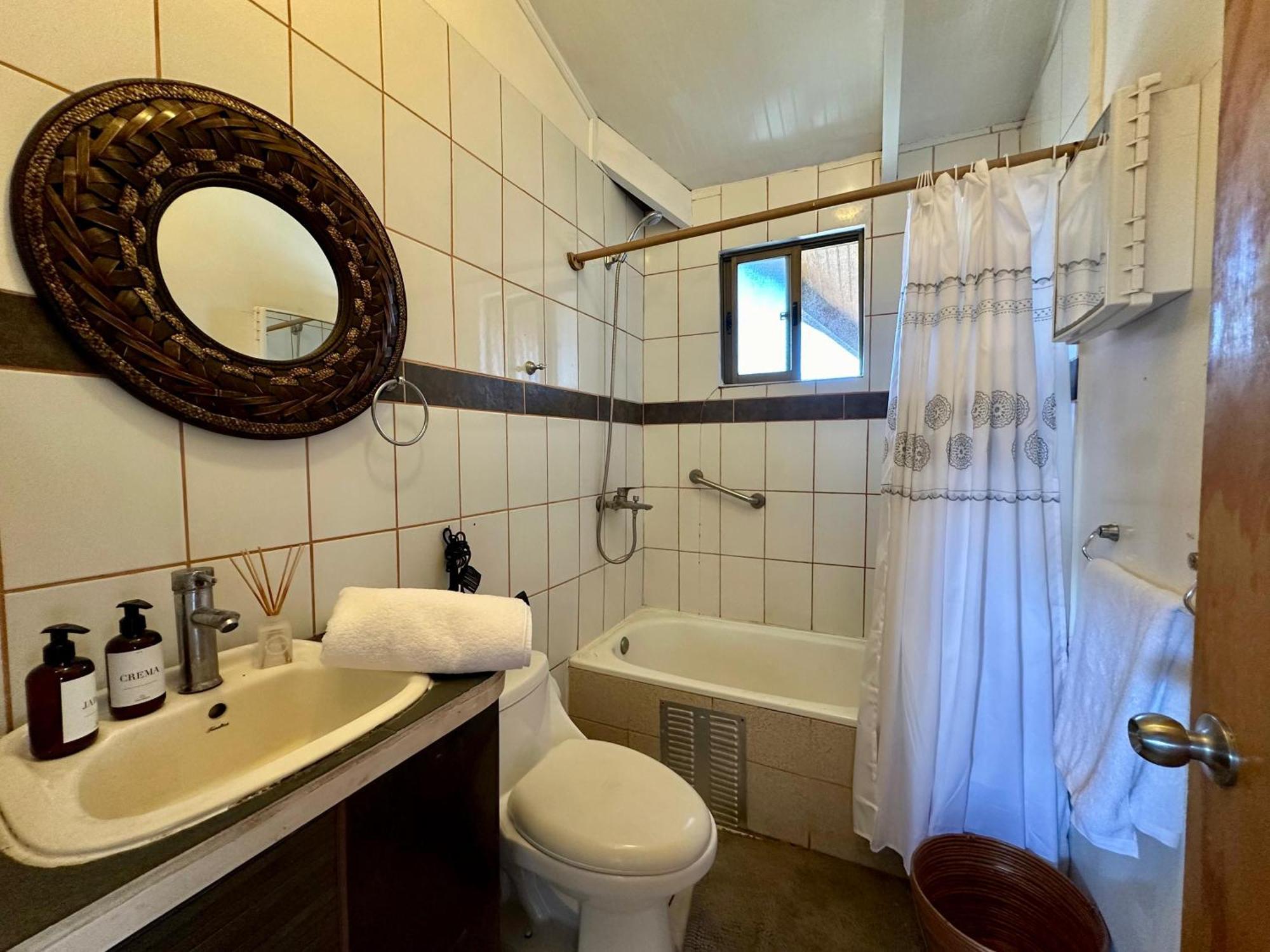 Paraiso Sunset Bungalows Ханга Роа Екстериор снимка
