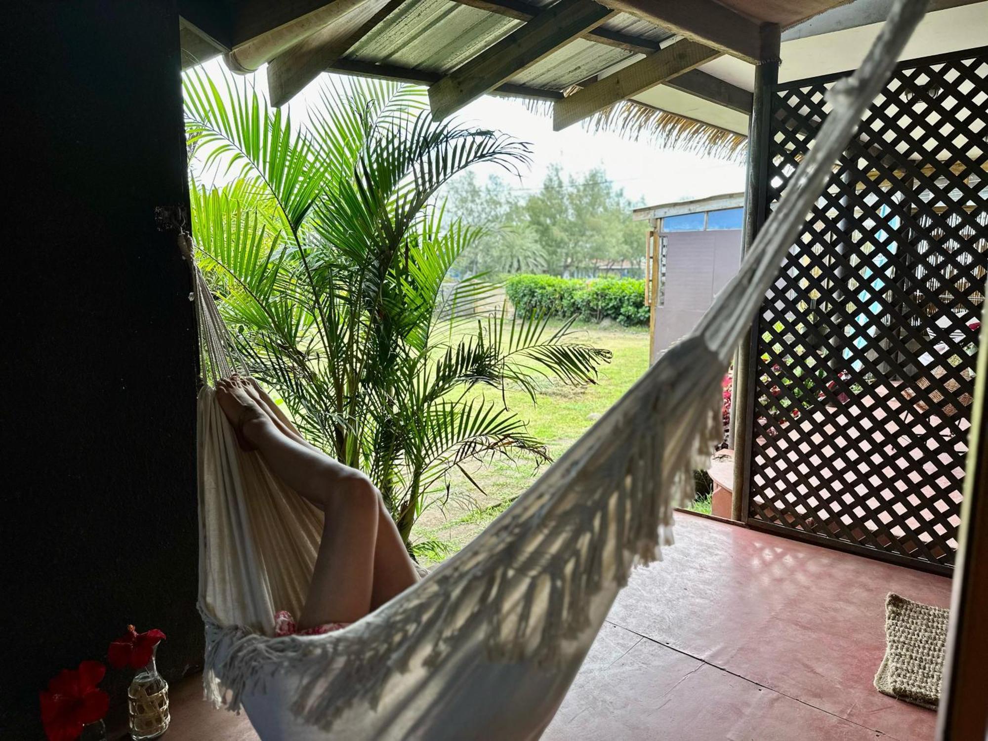 Paraiso Sunset Bungalows Ханга Роа Екстериор снимка